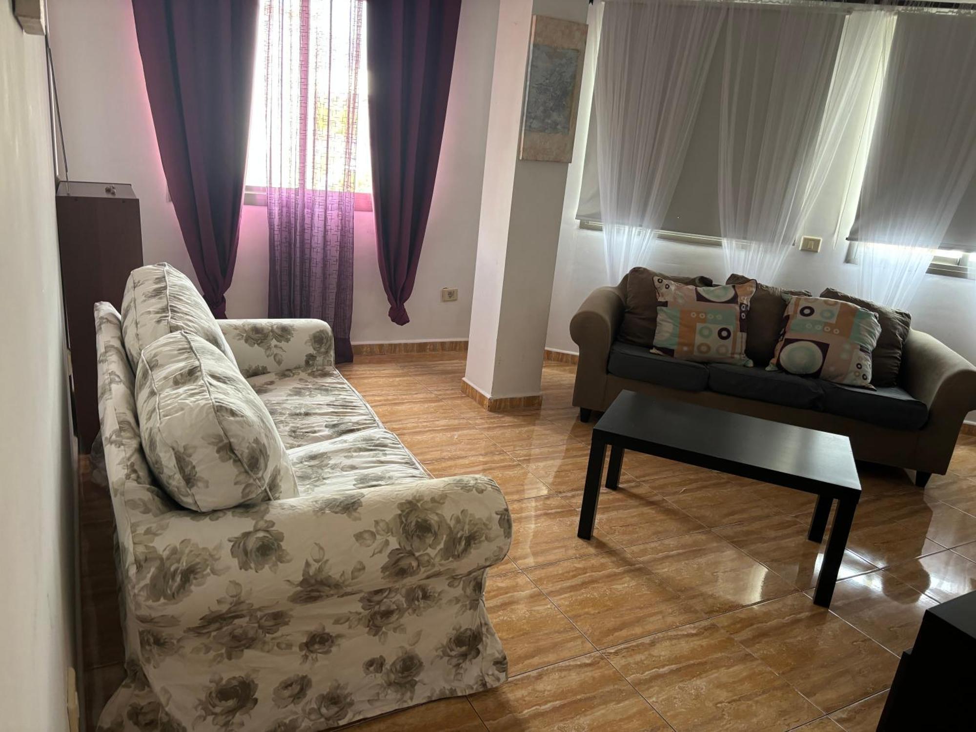 Piso Seminuevo Centrico Con Vistas Daire Vecindario  Dış mekan fotoğraf